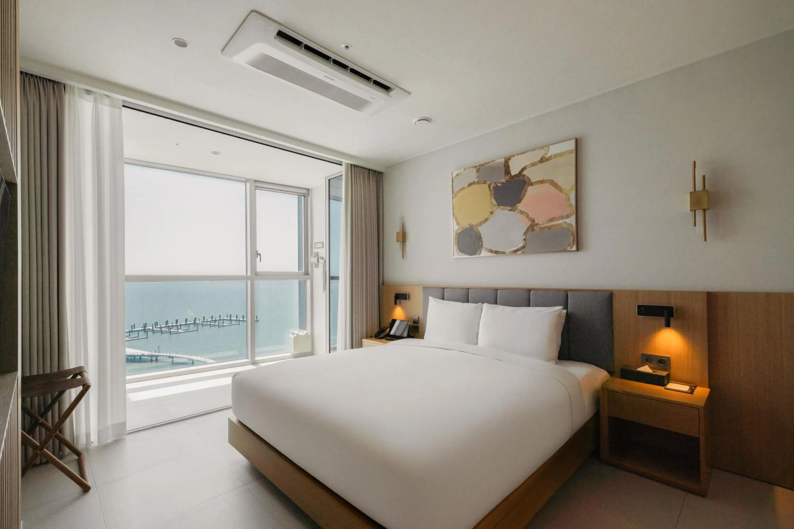 Area and facilities, Bed in WAVEM HOTEL west