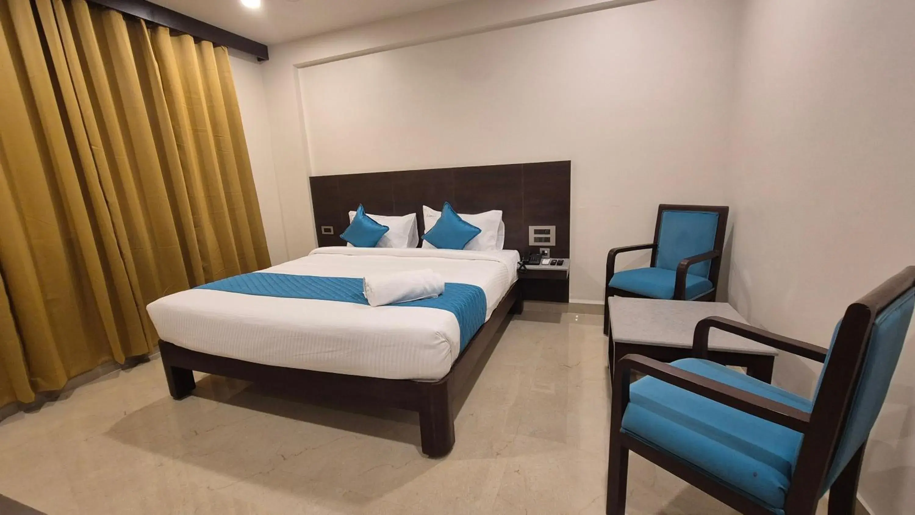 Photo of the whole room, Bed in Hotel JANAS Photo of the whole room, Bed in Hotel JANAS