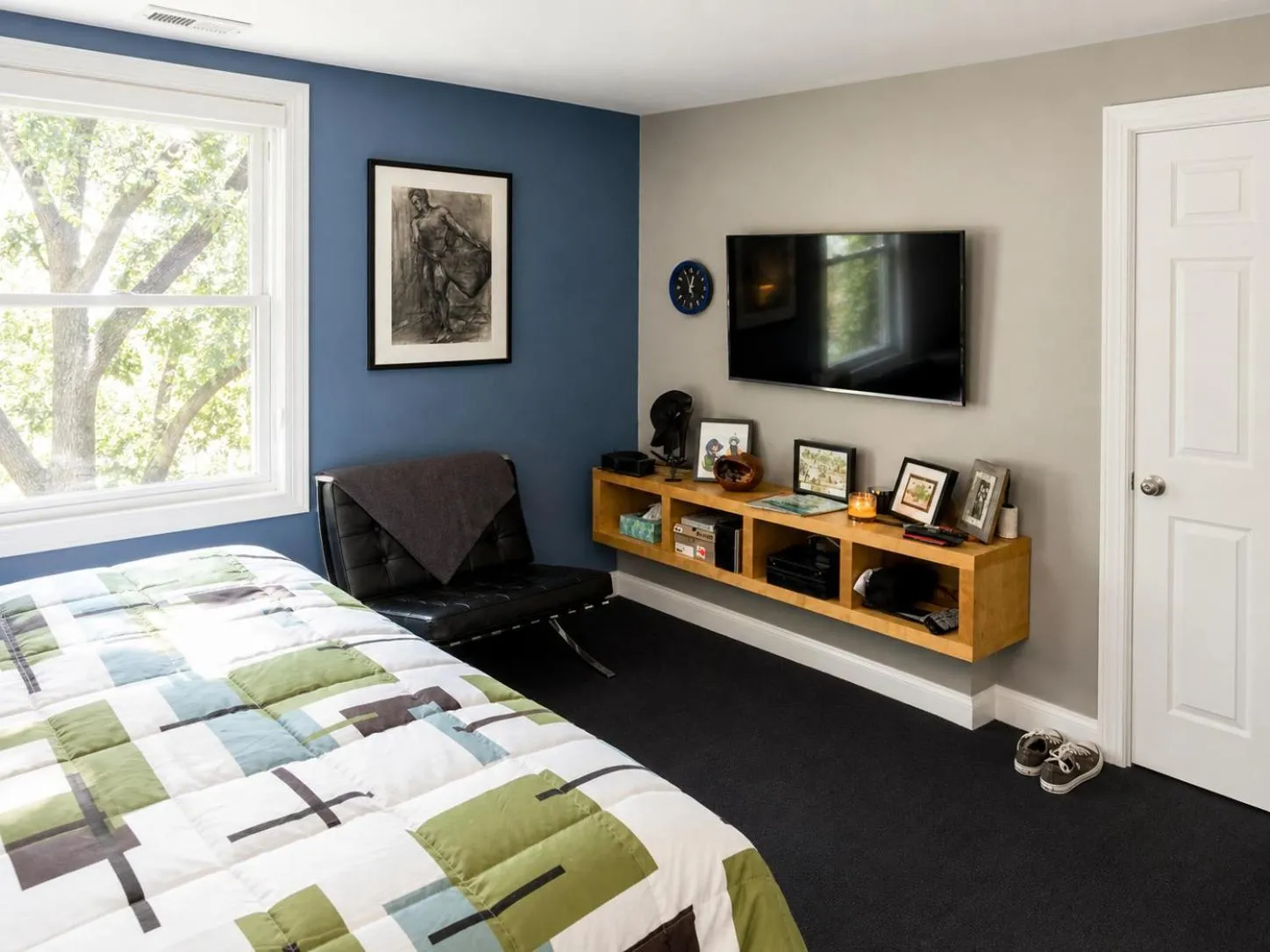 Bedroom, Bed in House 5863- Chicago's Premier Bed and Breakfast