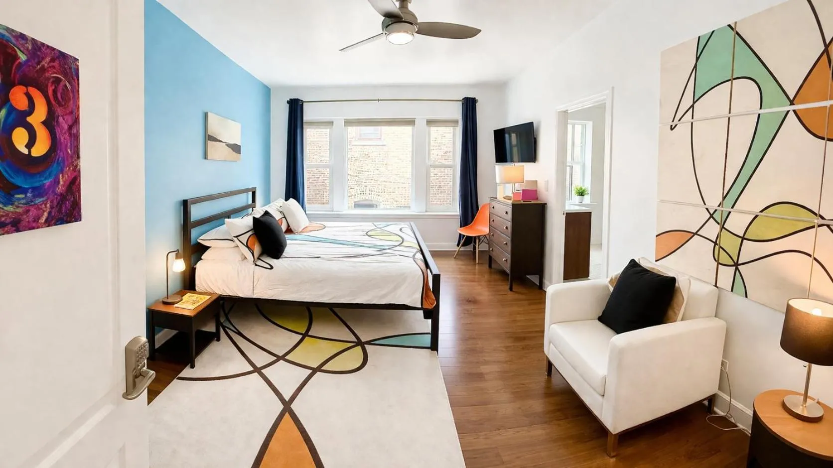 Bedroom, Bed in House 5863- Chicago's Premier Bed and Breakfast