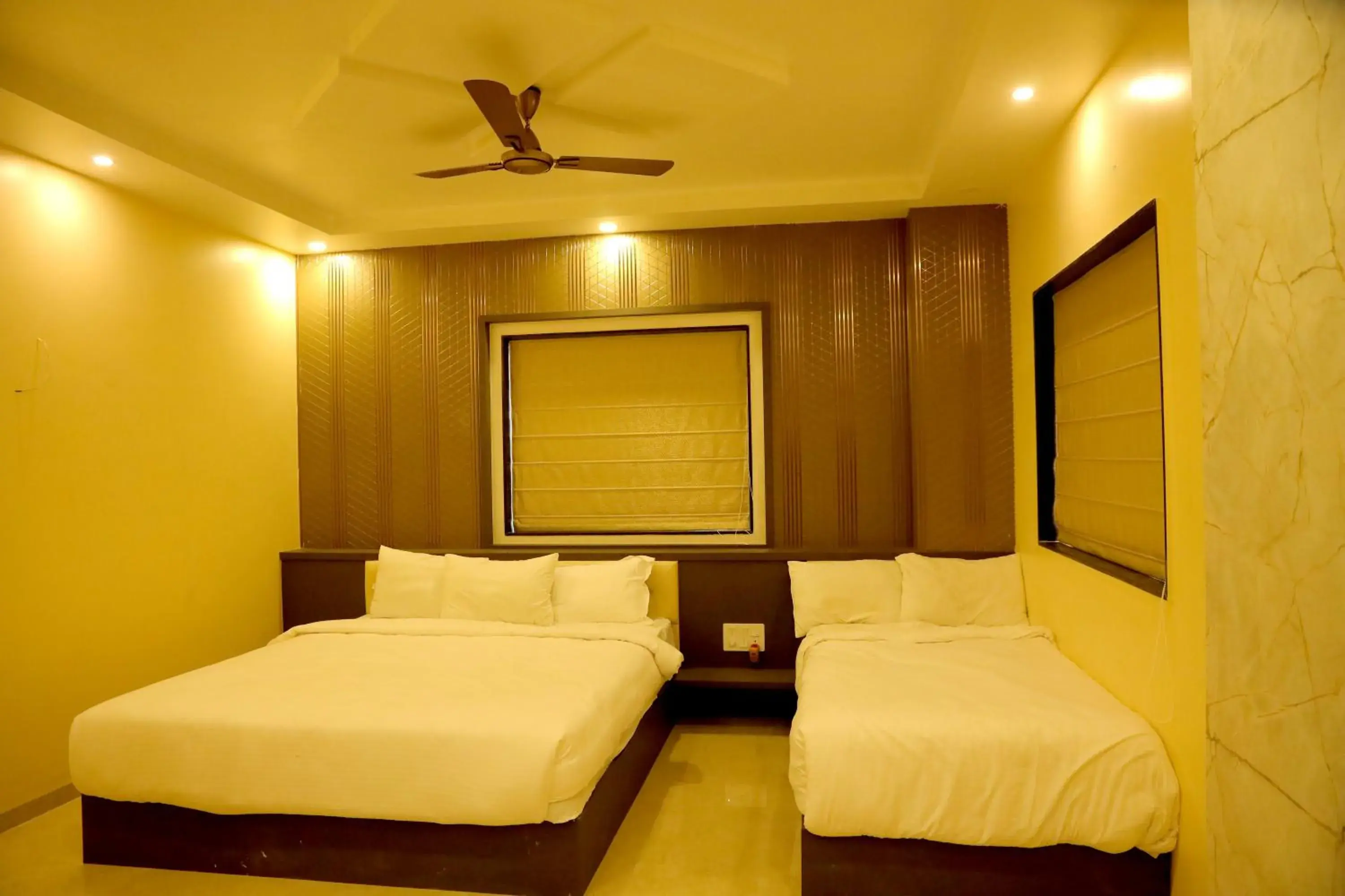 Bed in Hotel Veeratn Bed in Hotel Veeratn