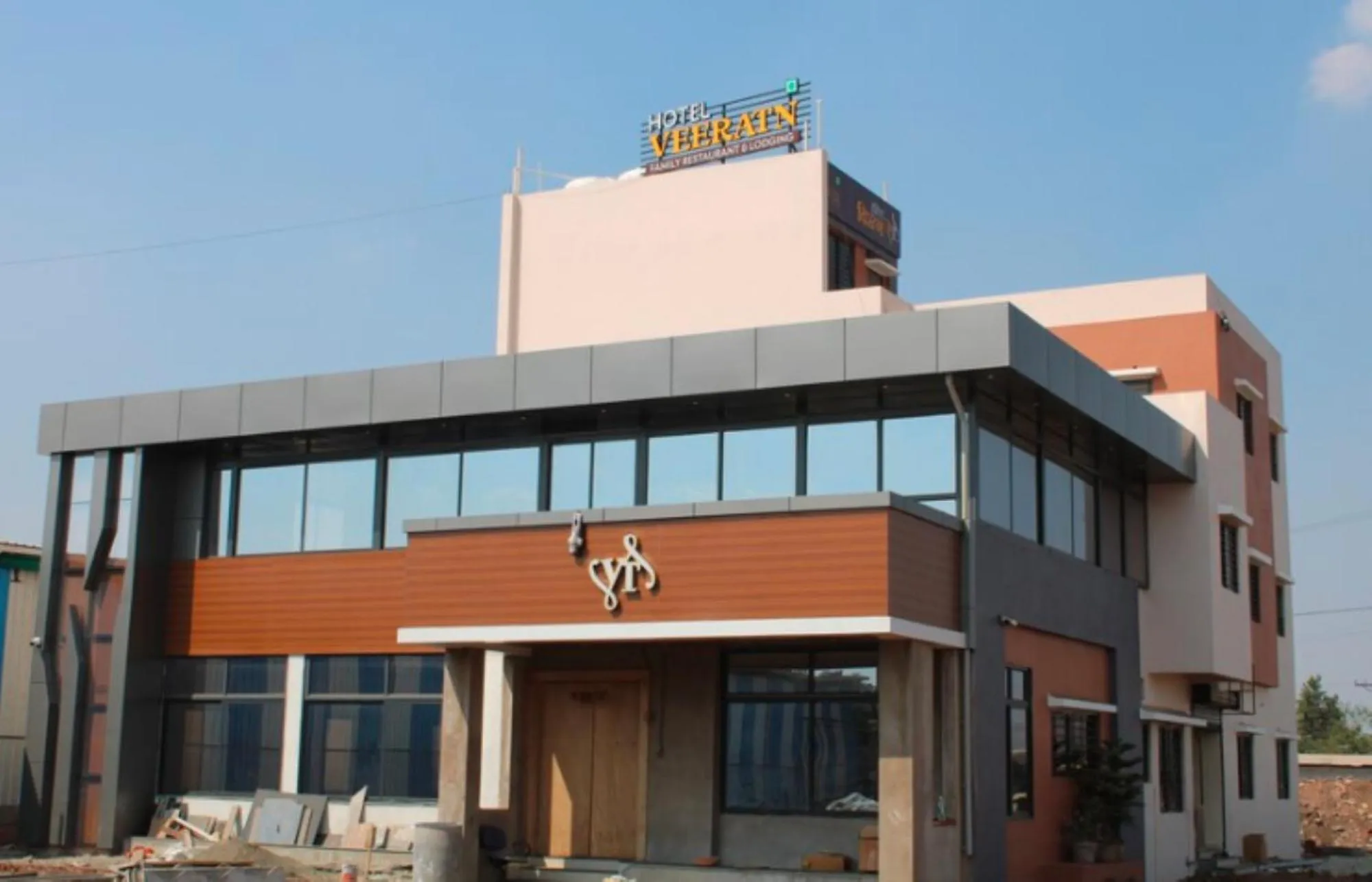 Hotel Veeratn