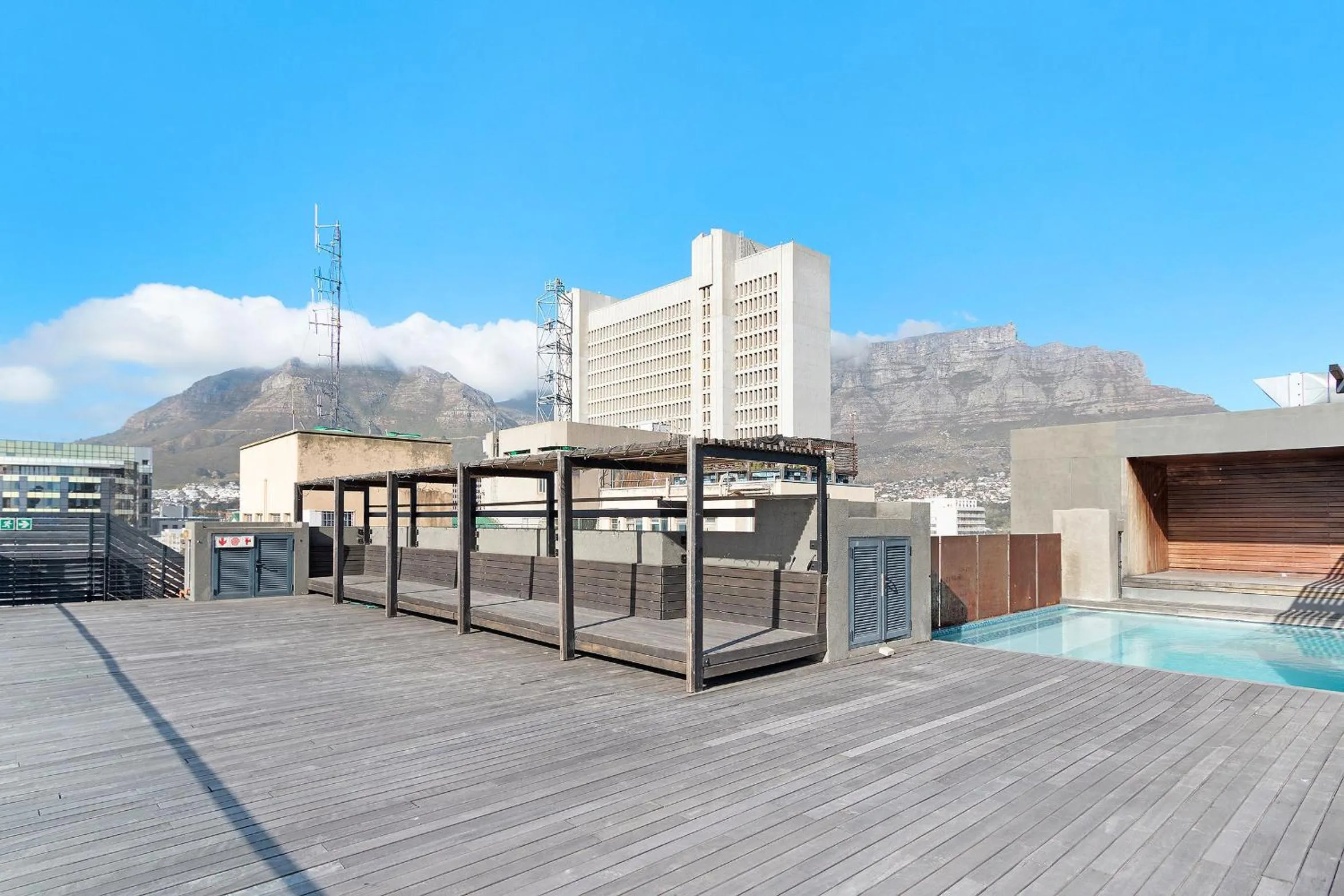 Swimming pool in Neighbourgood Loop Street