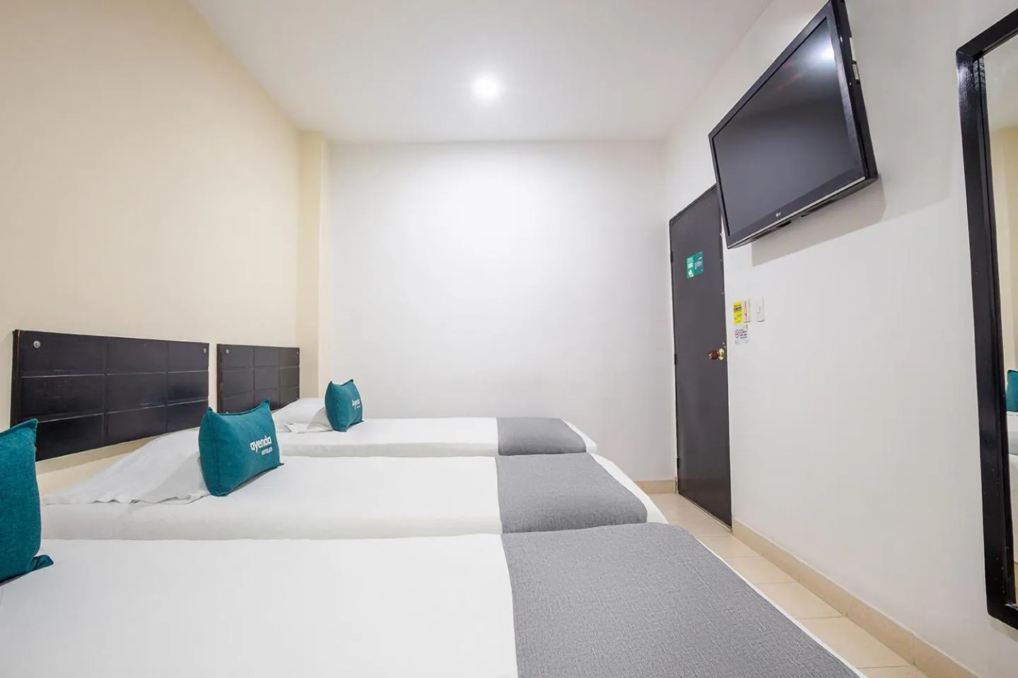 Photo of the whole room, Bed in Ayenda Hotel Alejandría