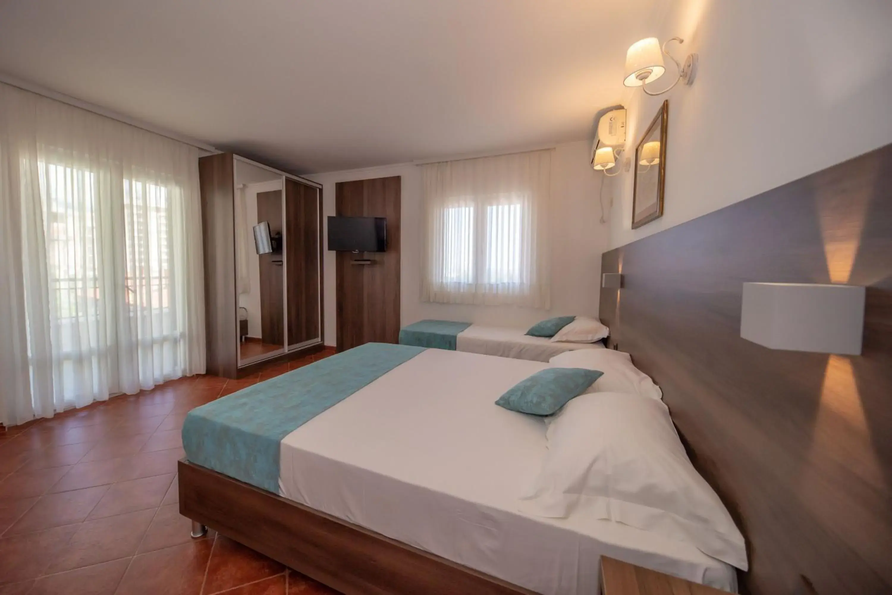 Studio with Balcony and Side Sea View in Guest House Medin Studio with Balcony and Side Sea View in Guest House Medin