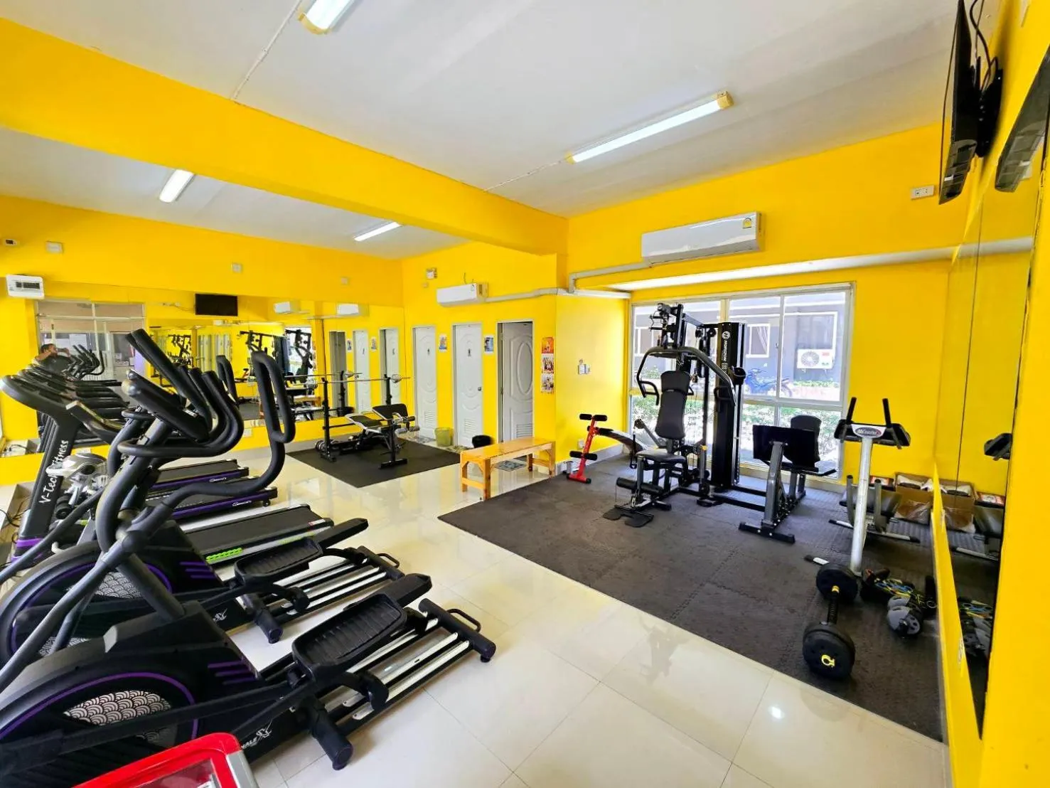 Fitness centre/facilities in The Bua Boutique Resort