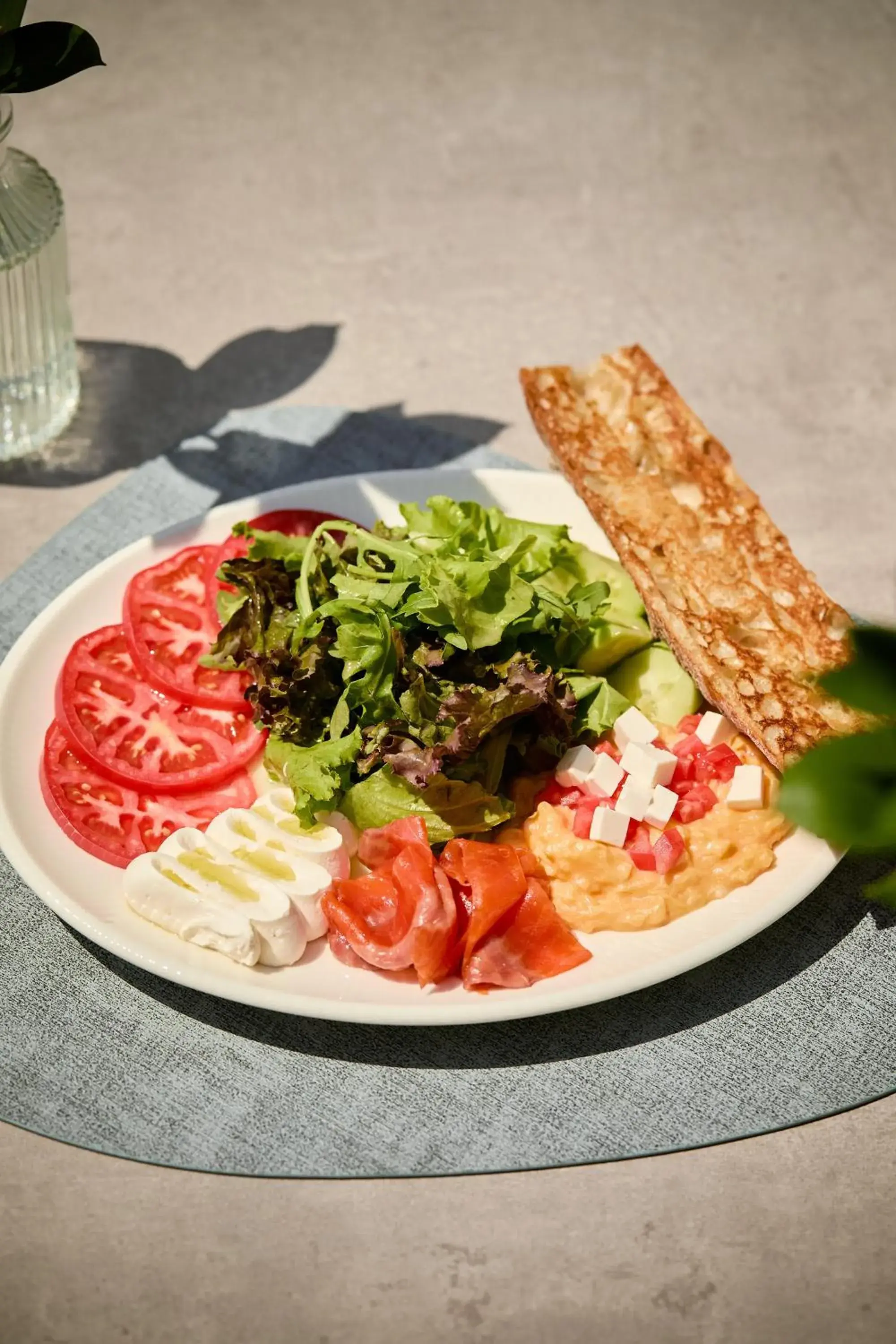 Restaurant/places to eat in STYLO Residences & Suites Restaurant/places to eat in STYLO Residences & Suites