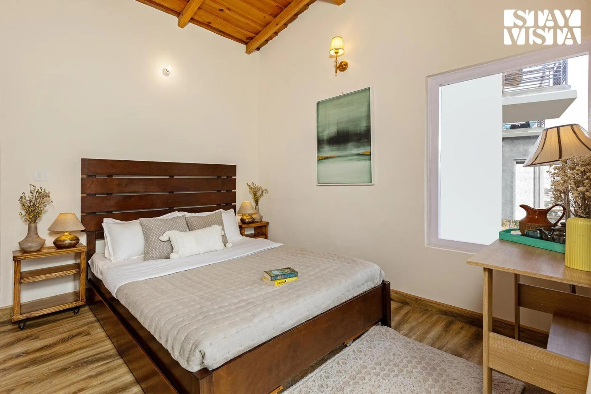 Bedroom, Bed in StayVista at Bird's Crest Valley Villa