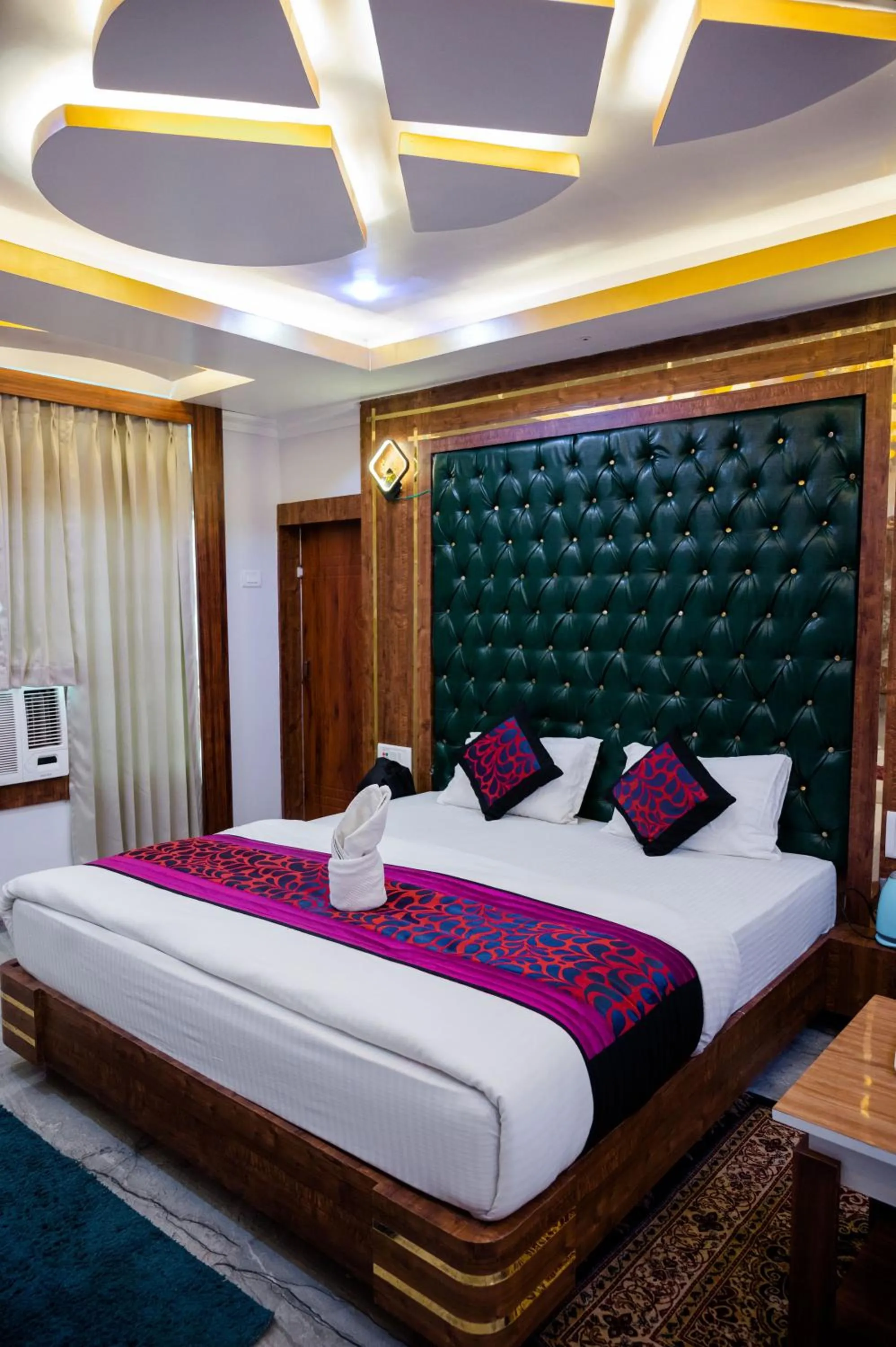 Bed in HOTEL COUNTRY INN