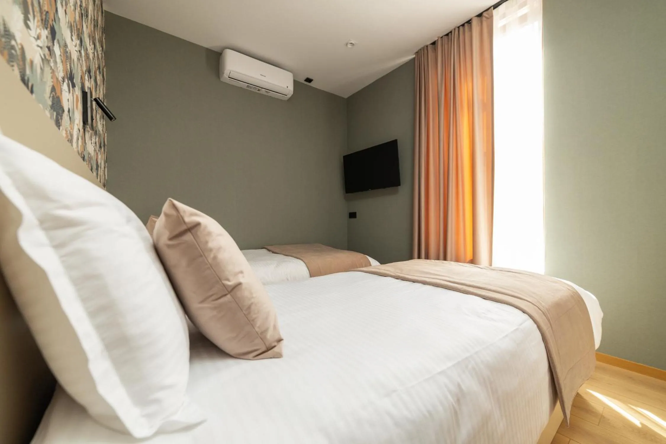 TV and multimedia, Bed in Hotel Ma Belle