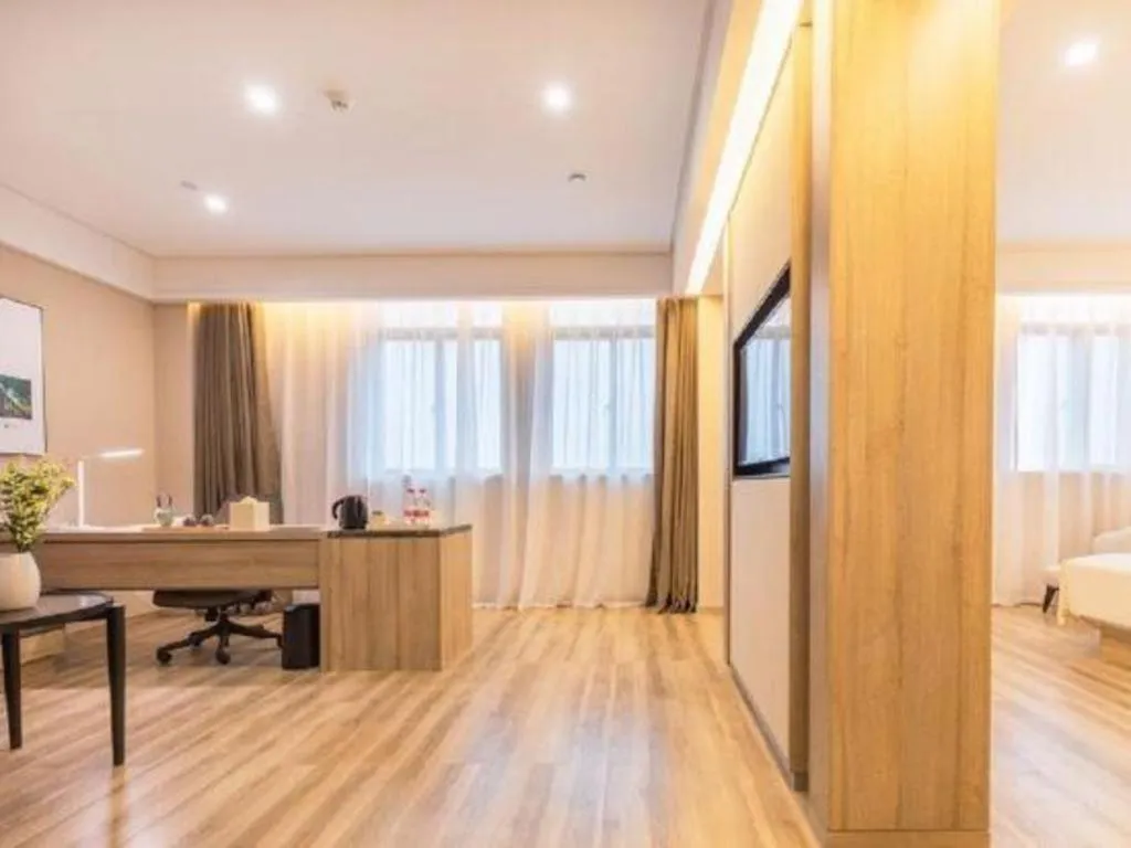 Bed in Atour Hotel Huzhou Changxing Changhai Road