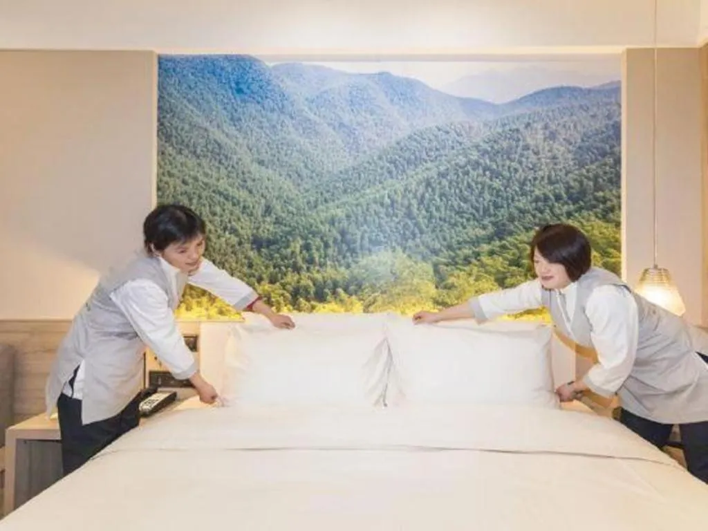 Bed in Atour Hotel Huzhou Changxing Changhai Road