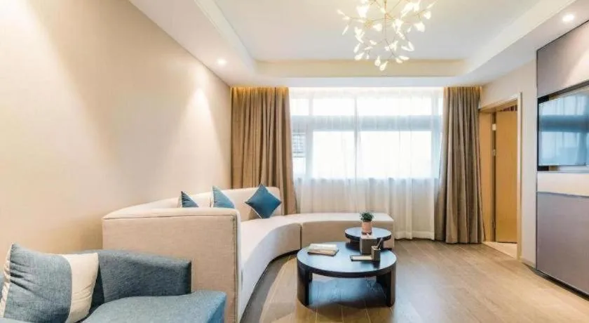 Atour Hotel Huzhou Changxing Changhai Road