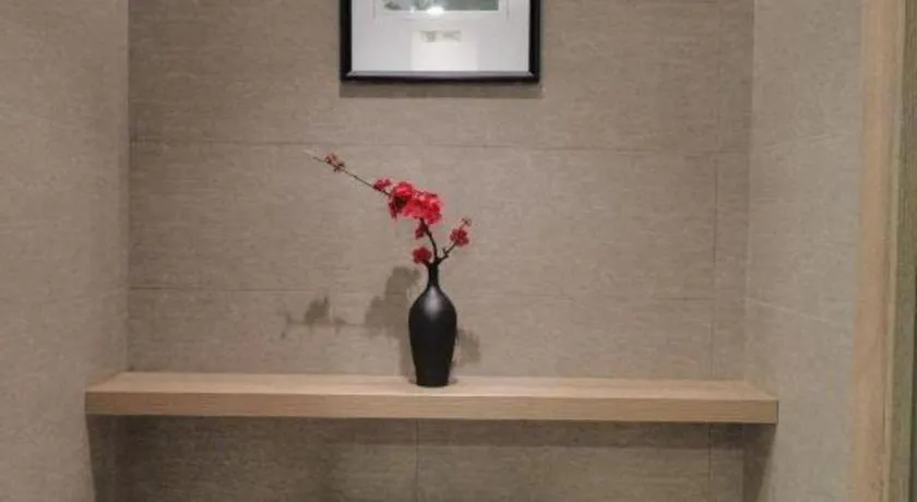 Atour Hotel Huzhou Changxing Changhai Road