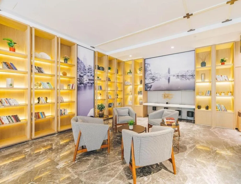 Atour Hotel Huzhou Changxing Changhai Road