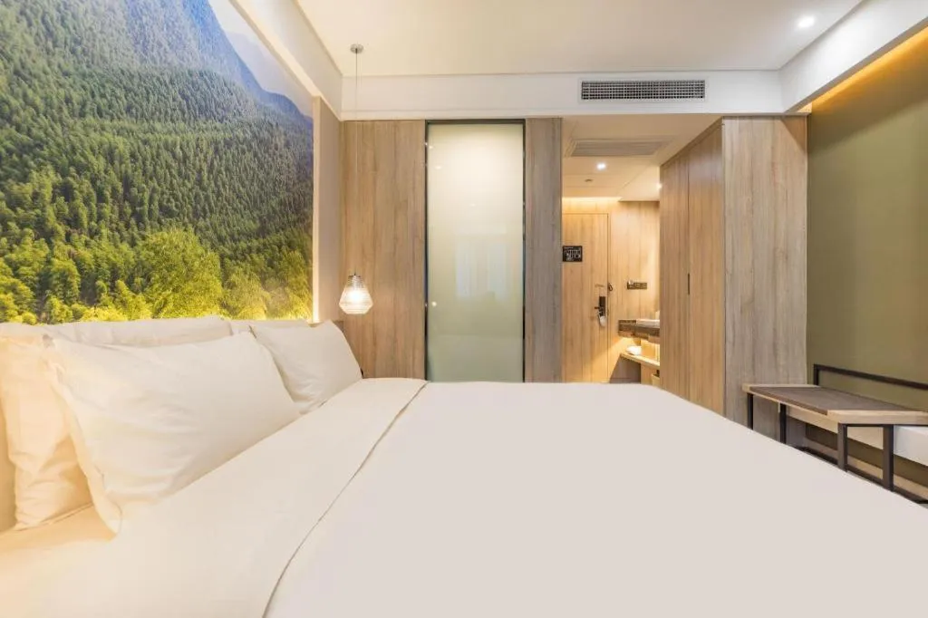 Bed in Atour Hotel Huzhou Changxing Changhai Road