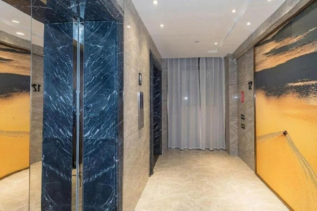 Atour Hotel Huzhou Changxing Changhai Road