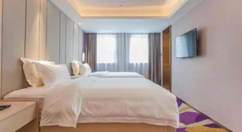 Bed in Lavande Hotels Wuhan Guanggu Yangjiawan Metro Station