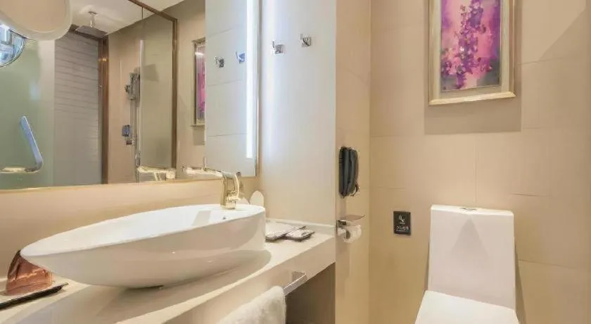Lavande Hotels Wuhan Guanggu Yangjiawan Metro Station