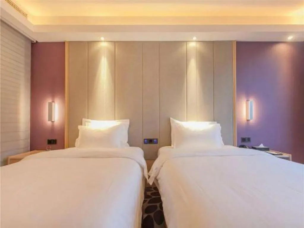 Bed in Lavande Hotels Wuhan Guanggu Yangjiawan Metro Station