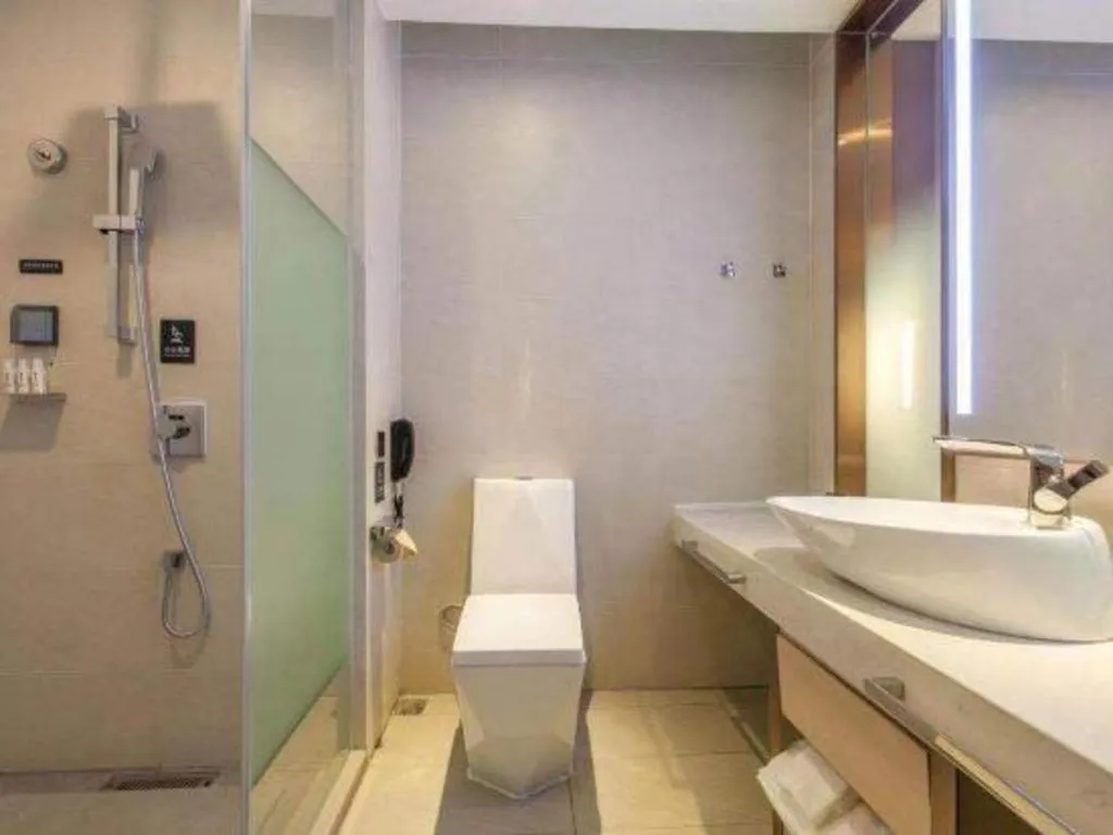 Lavande Hotels Wuhan Guanggu Yangjiawan Metro Station