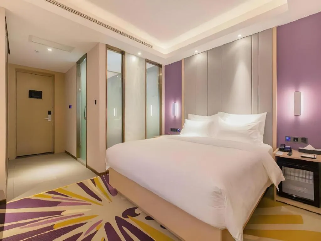Bed in Lavande Hotels Wuhan Guanggu Yangjiawan Metro Station