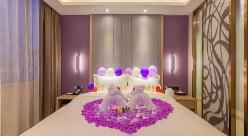 Bed in Lavande Hotels Wuhan Guanggu Yangjiawan Metro Station