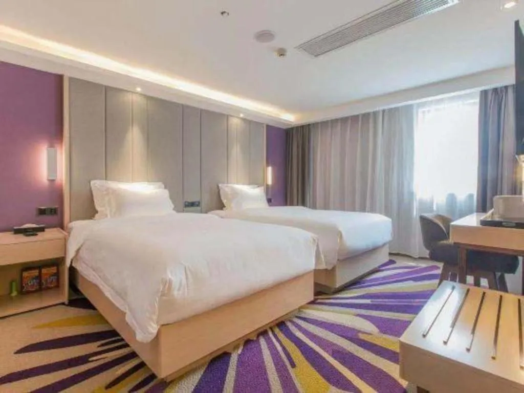 Bed in Lavande Hotels Wuhan Guanggu Yangjiawan Metro Station