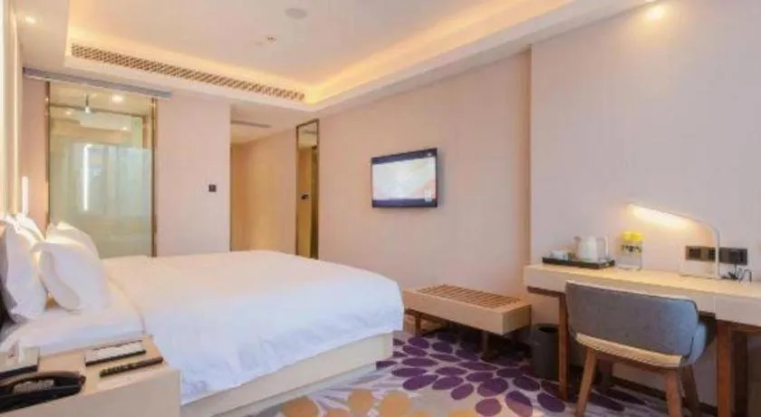Bed in Lavande Hotels Wuhan Guanggu Yangjiawan Metro Station