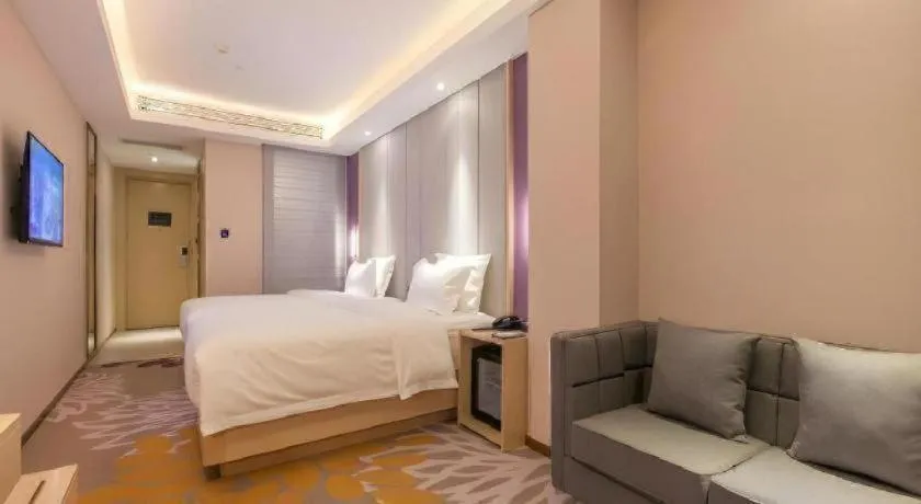Bed in Lavande Hotels Wuhan Guanggu Yangjiawan Metro Station