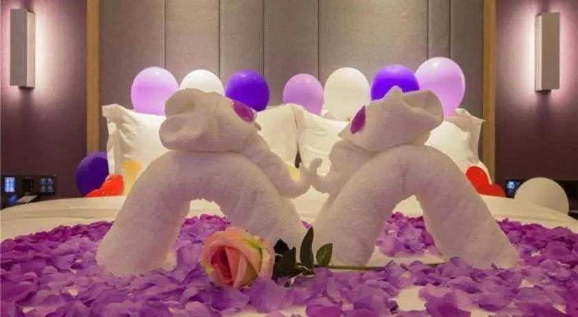 Lavande Hotels Wuhan Guanggu Yangjiawan Metro Station