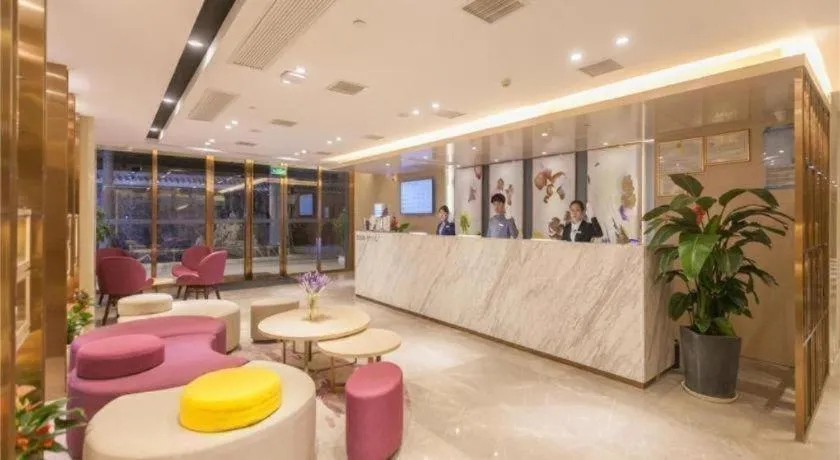 Lavande Hotels Wuhan Guanggu Yangjiawan Metro Station