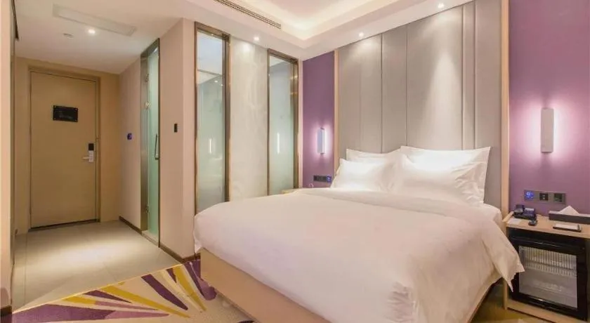 Bed in Lavande Hotels Wuhan Guanggu Yangjiawan Metro Station