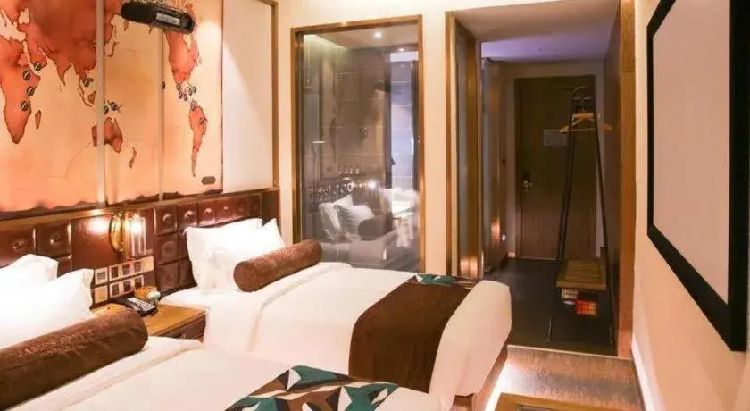 Bed in James Joyce Coffetel Shijiazhuang Wanda Plaza Tangu Metro Station Bed in James Joyce Coffetel Shijiazhuang Wanda Plaza Tangu Metro Station