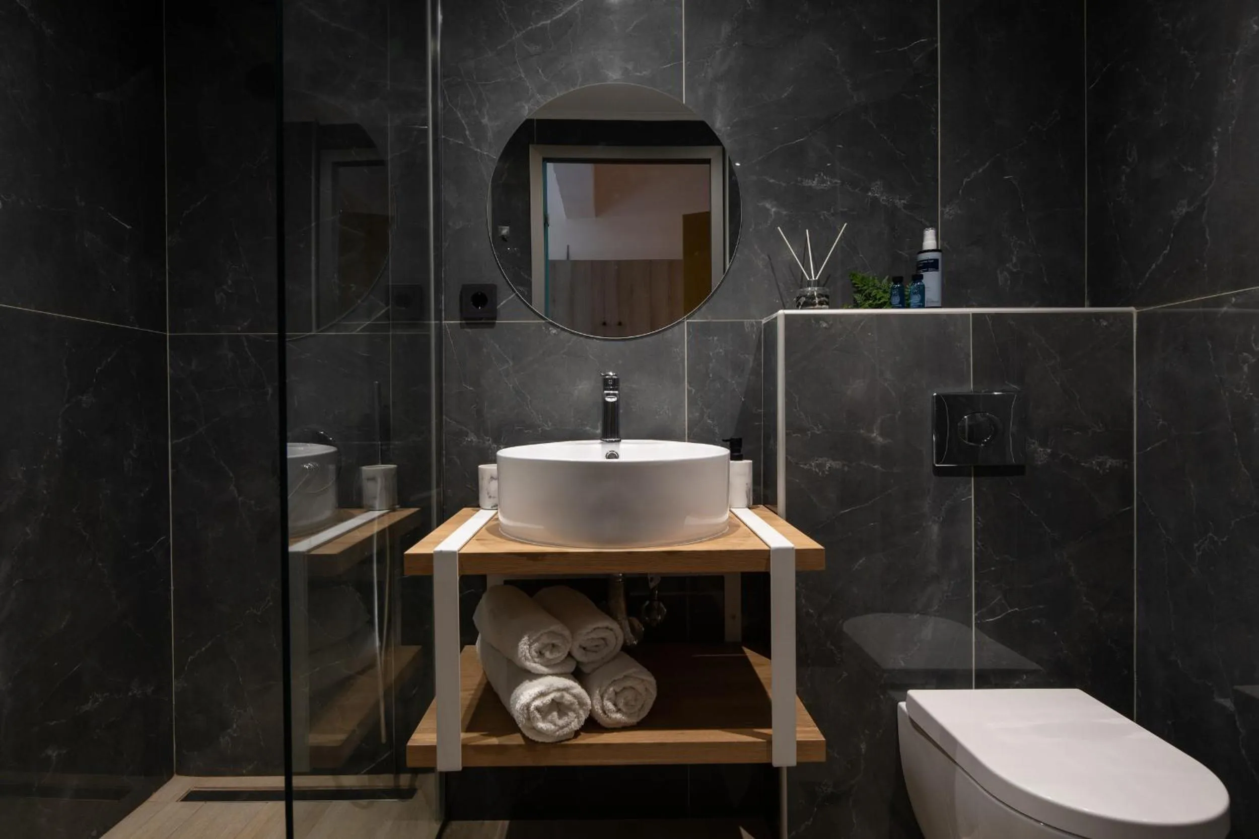 Shower in Epohikon Studios
