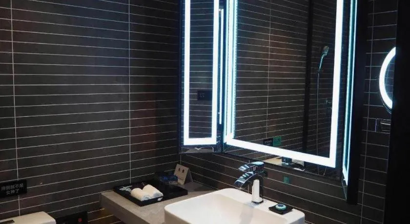 Xana Hotelle Yining Airport Road Jinwuyuan