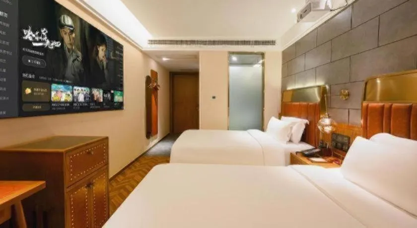 Bed in James Joyce Coffetel Tianjin Railway Station