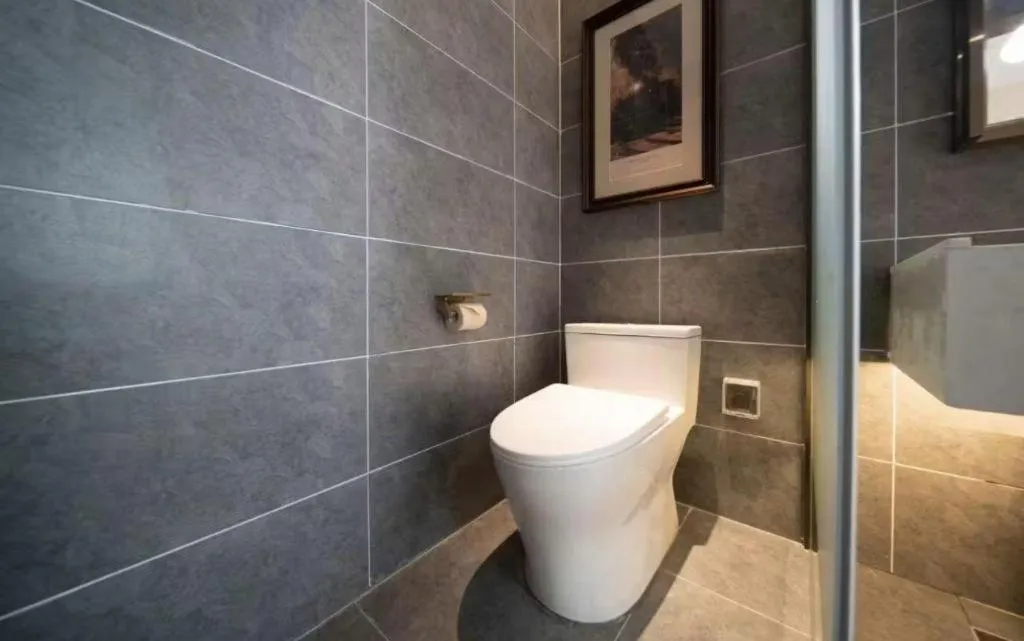 James Joyce Coffetel Tianjin Railway Station