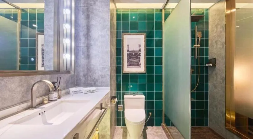 James Joyce Coffetel Tianjin Railway Station