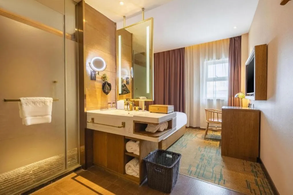 James Joyce Coffetel Tianjin Railway Station