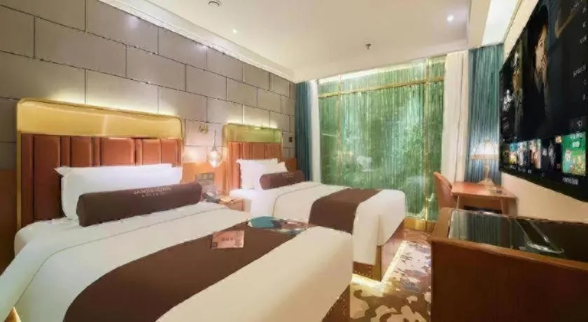 Bed in James Joyce Coffetel Tianjin Railway Station