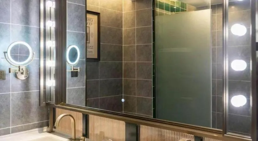 James Joyce Coffetel Tianjin Railway Station