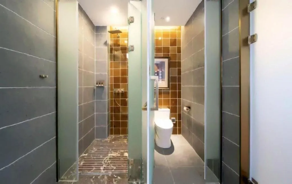 James Joyce Coffetel Tianjin Railway Station