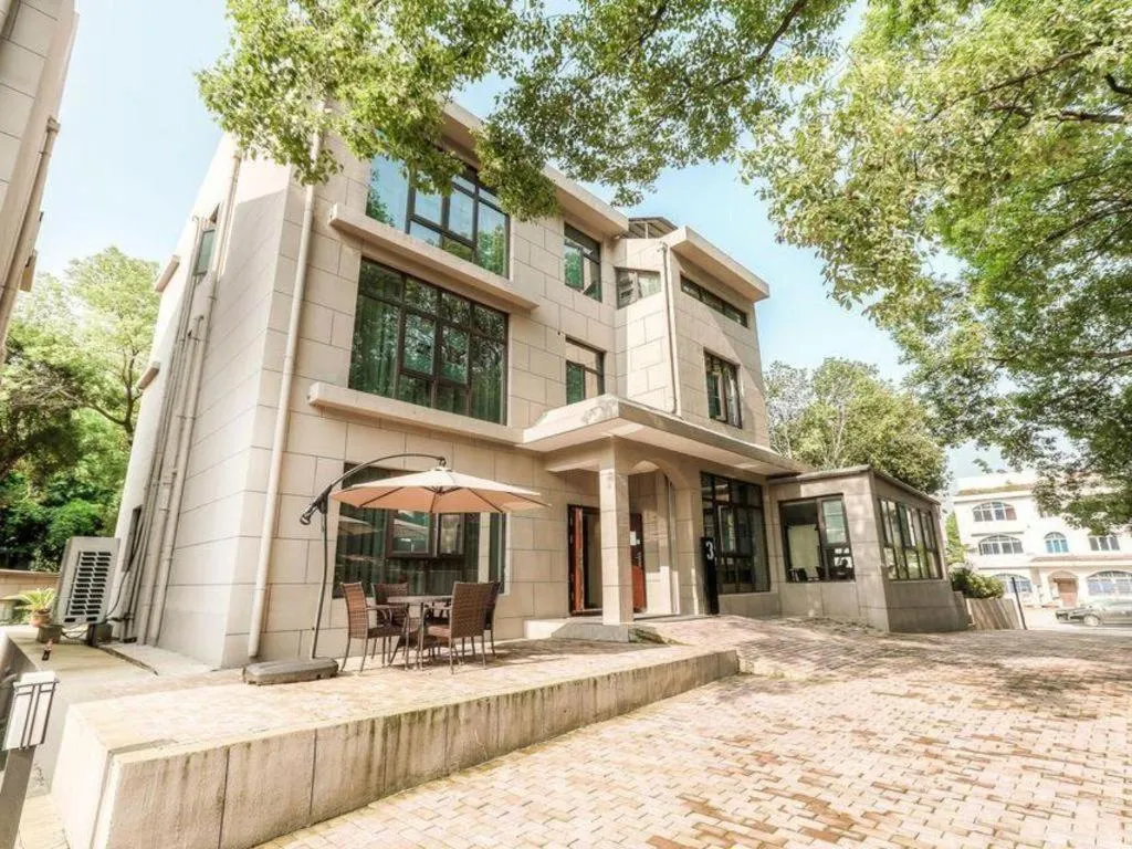 ZMAX Hotels Wuhan East Lake