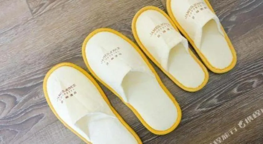 James Joyce Coffetel Jilin Railway Station Fortune Plaza