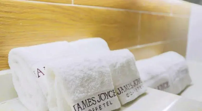 Bed in James Joyce Coffetel Jilin Railway Station Fortune Plaza Bed in James Joyce Coffetel Jilin Railway Station Fortune Plaza