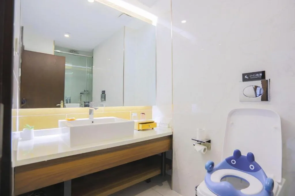 James Joyce Coffetel Jilin Railway Station Fortune Plaza