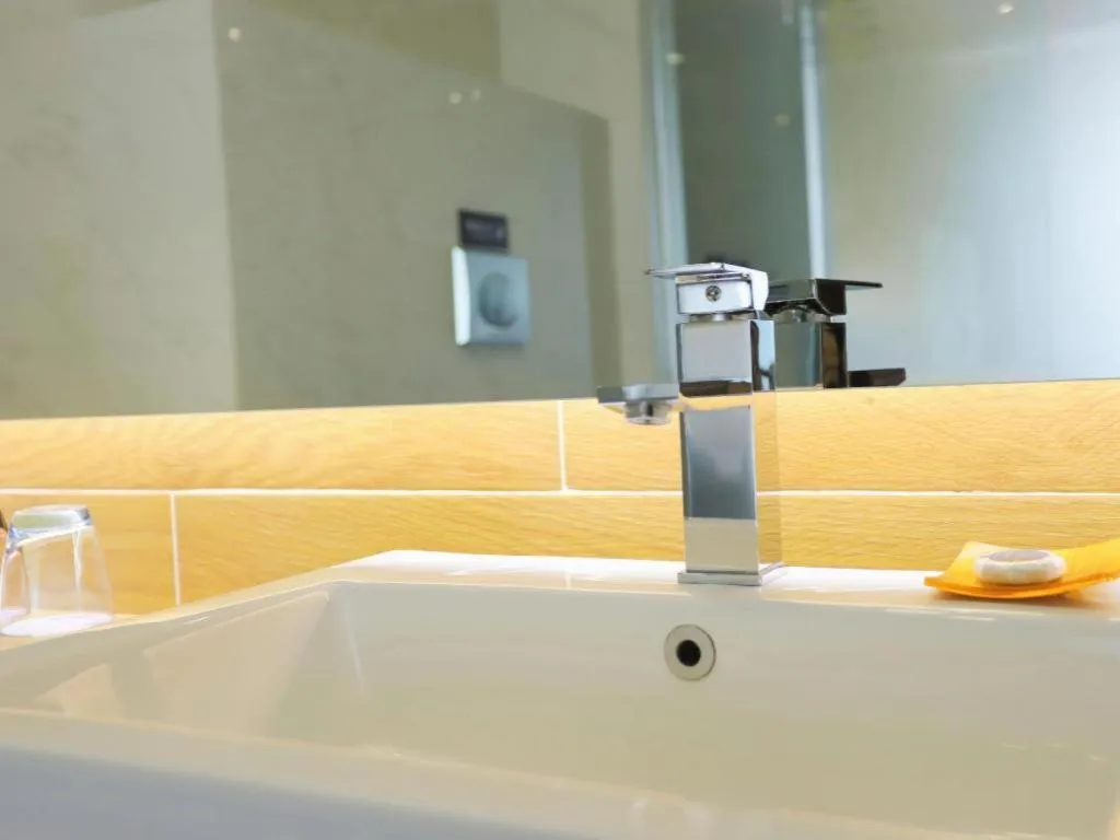 James Joyce Coffetel Jilin Railway Station Fortune Plaza