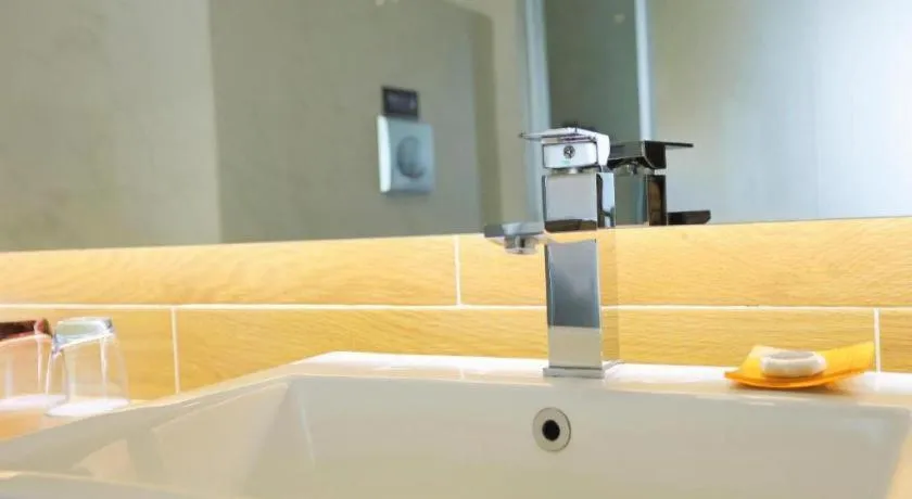 James Joyce Coffetel Jilin Railway Station Fortune Plaza