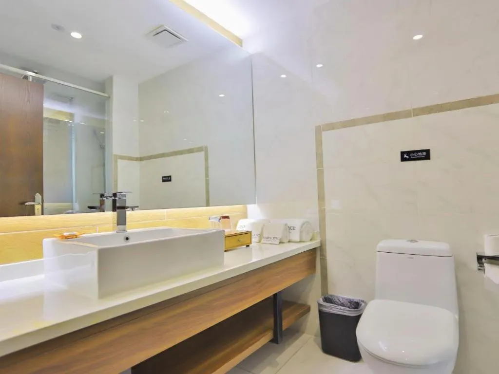 James Joyce Coffetel Jilin Railway Station Fortune Plaza